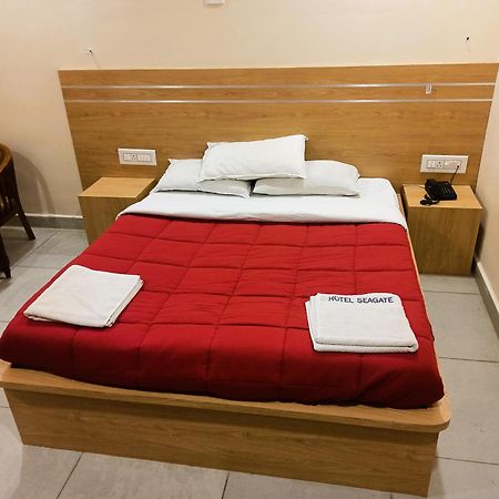 Hotel Seagate Velankanni Eksteriør billede