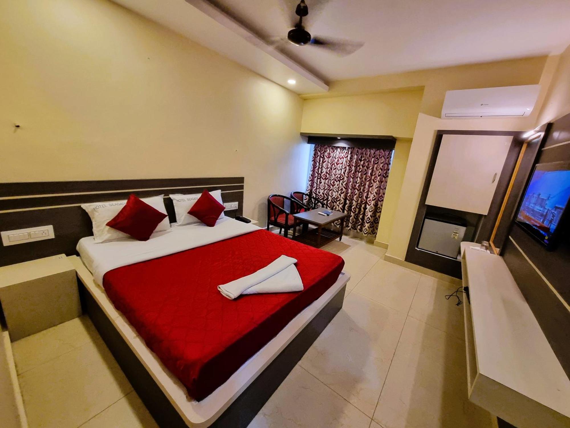 Hotel Seagate Velankanni Eksteriør billede