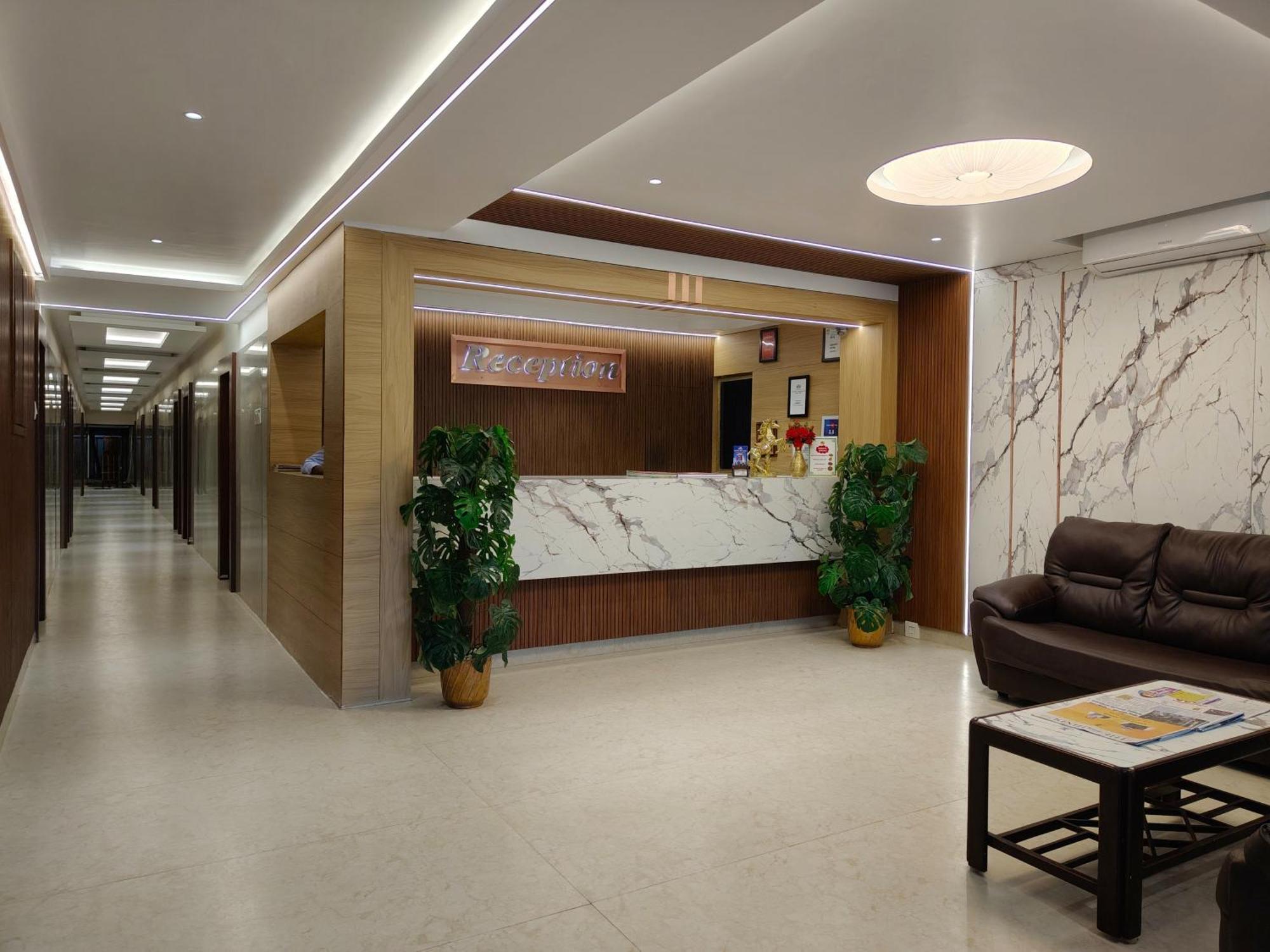 Hotel Seagate Velankanni Eksteriør billede